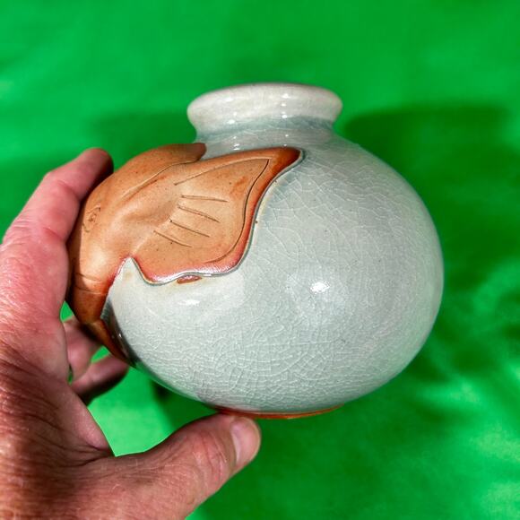 Siam Celadon Handmade Elephant Vase Jar Wood Ash Glaze Made in Thailand - Picture 5 of 12